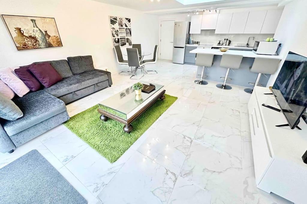 Paradigm House, Stunning 2-Bedroom Apartment 1, Free Parking, אוקספורד מראה חיצוני תמונה