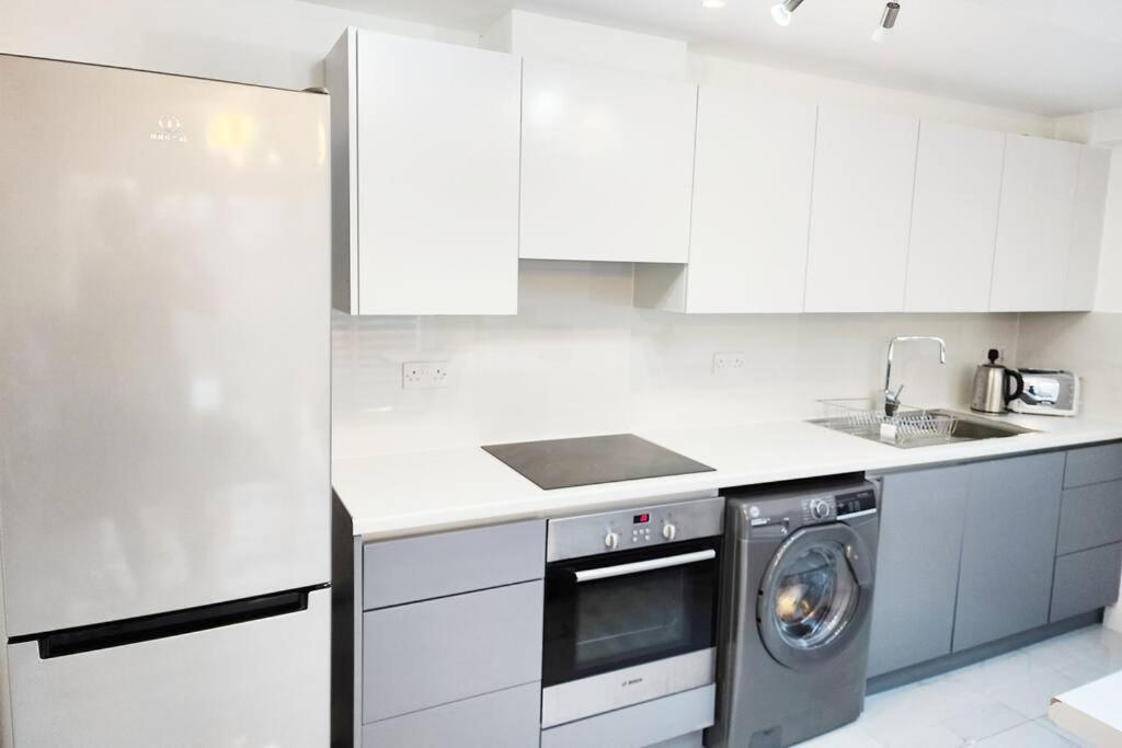 Paradigm House, Stunning 2-Bedroom Apartment 1, Free Parking, אוקספורד מראה חיצוני תמונה